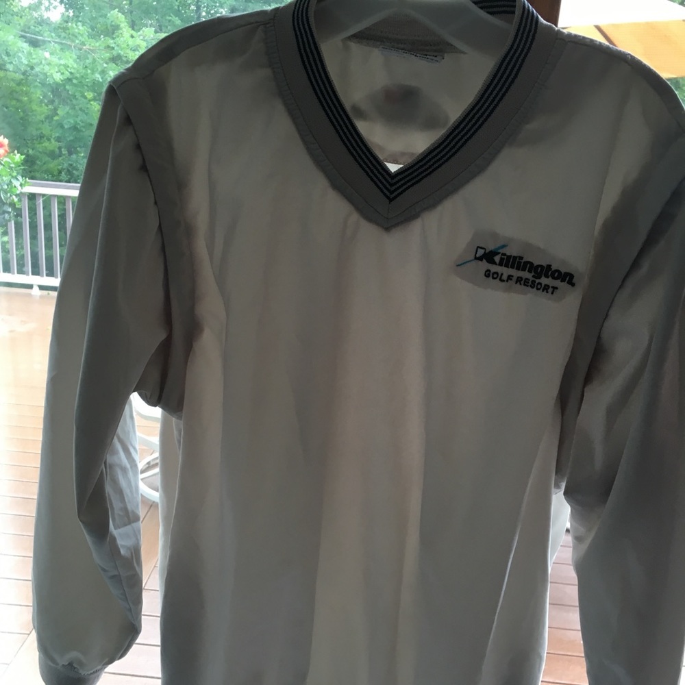 Windbreaker with Killington logo converts to vest